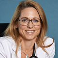 Dr. med. Nadine Palzer